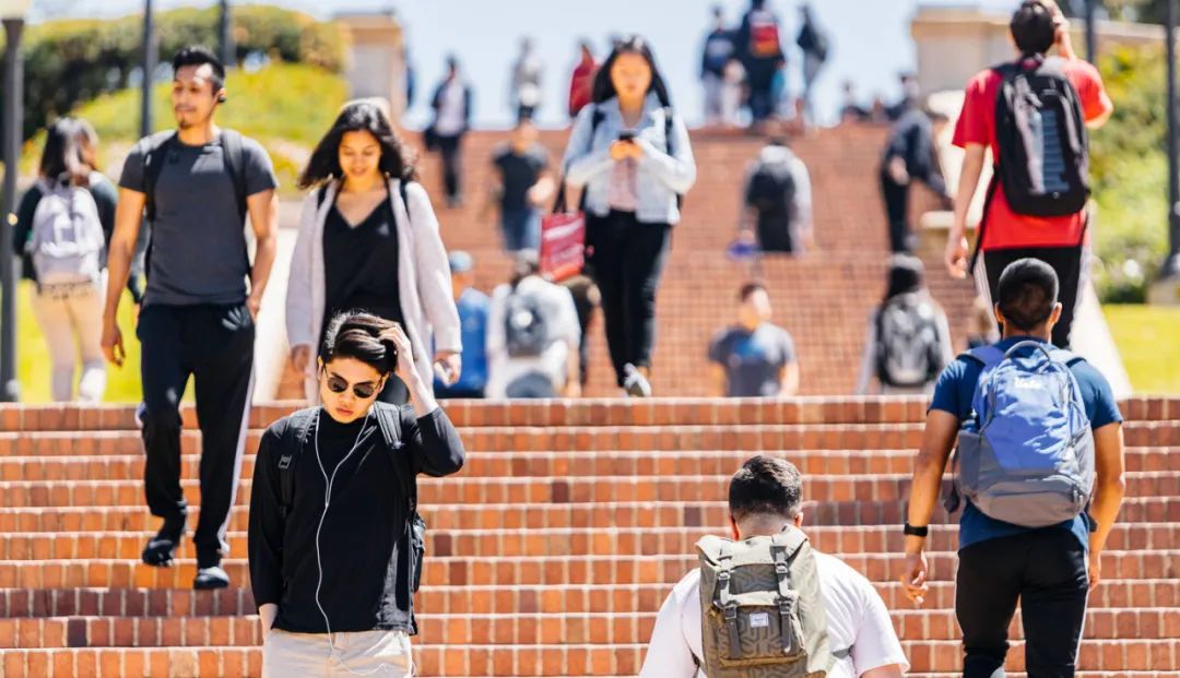 美国留学生必看生存指南：如何在竞争中脱颖而出？